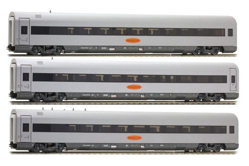 LS Models 46043 - 3pc Passenger Coach Set Apmz 116.2, Apmkz 116.6 & Apmz 116.4 of the DB